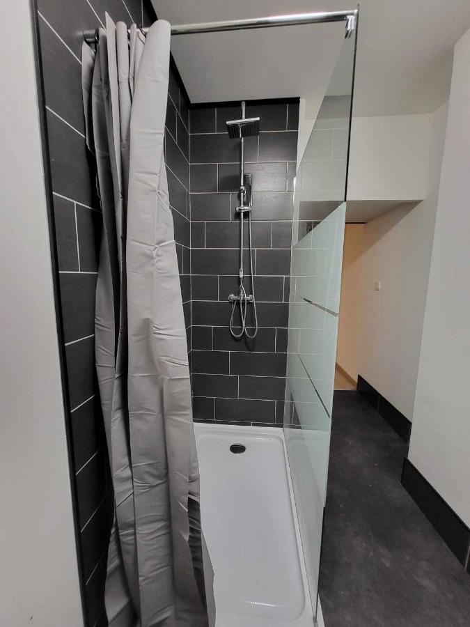 Deguise 9 Apartment Валенсиен Екстериор снимка